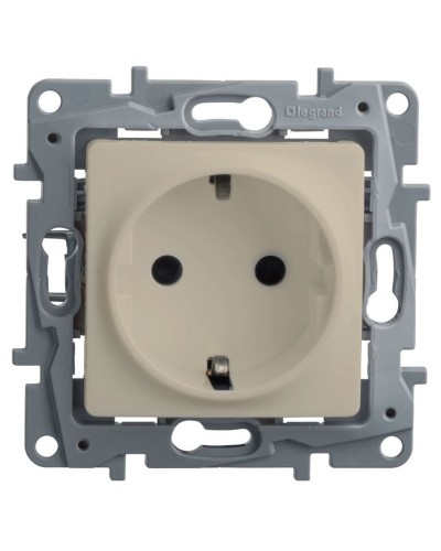 Розетка 2К+З ETIKA, слоновая кость (672321). Розетка. LegranD в Костроме