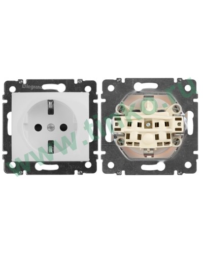Розетка Valena 2К+3 10/16А, белый (774420). Розетка. LegranD в Костроме