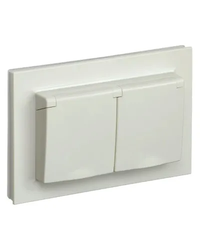 Розетка 2-местная с з/к РСбш12-3-44-БрКр бежевый BRITE (BR-R26-16-44-K10-F). Розетка с заземлением с защитными шторками и крышкой в сборе. IEK в Костроме
